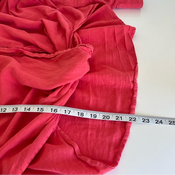 Young, Fabulous and Broke Linen Blend Tourist Top - Picture 11 of 12